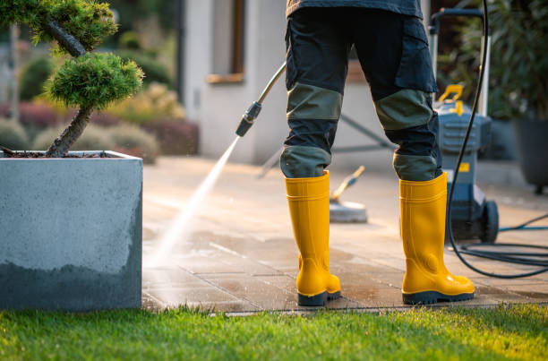 Best Local Pressure Washing Services  in Laurinburg, NC